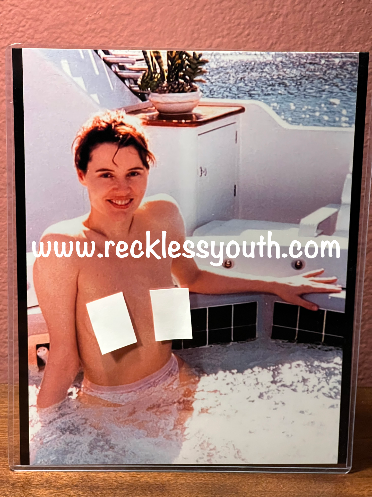 Geena Davis 004 Celebrity Nude 8 x 10 Photo